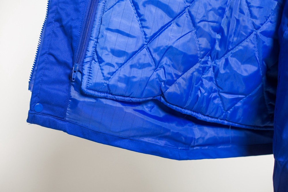 冬季棉服防靜電細(xì)節(jié)展示 冬季棉服防靜電細(xì)節(jié)展示