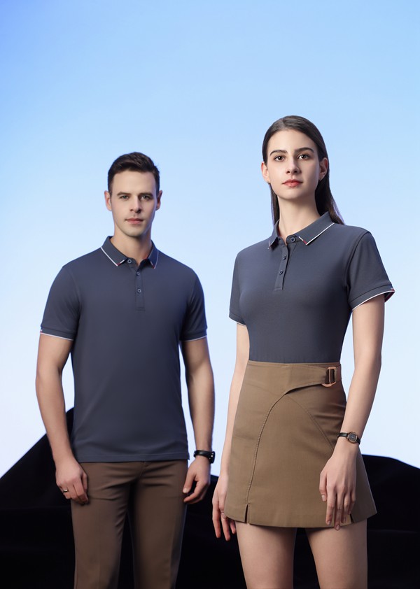 t恤定制模特展示 t恤定制模特展示