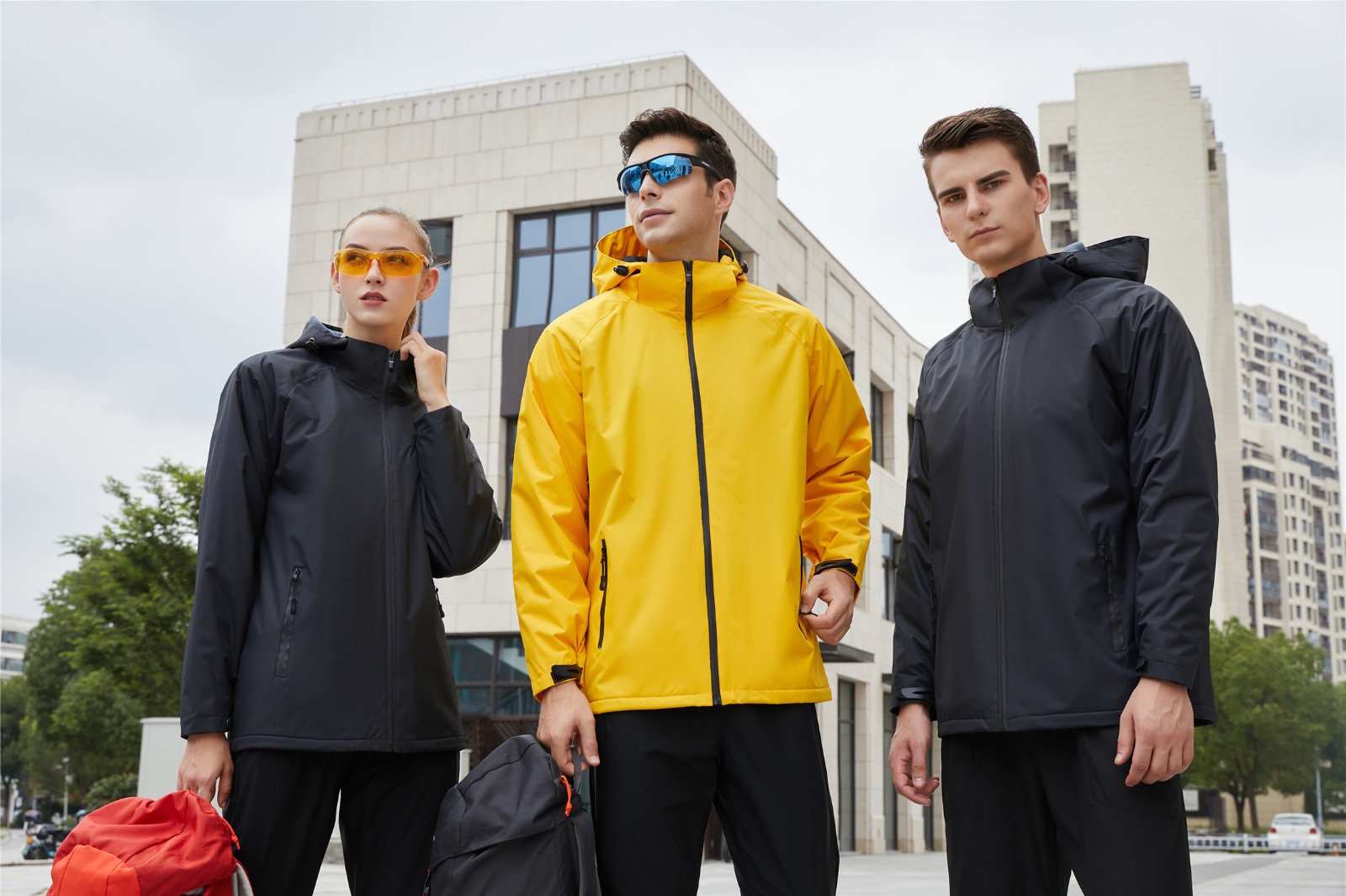 沖鋒衣模特上身效果展示圖 沖鋒衣模特上身效果展示圖